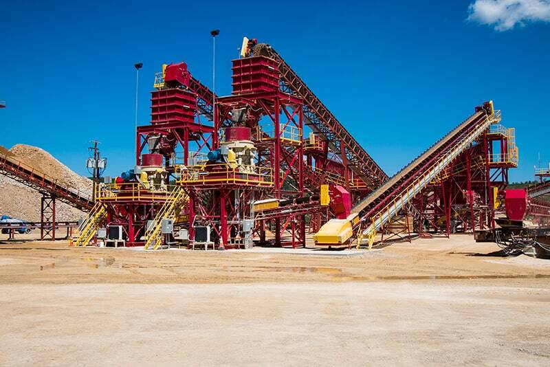 customer-story-kraemer-mining-construction-management-by-superior-industries-2