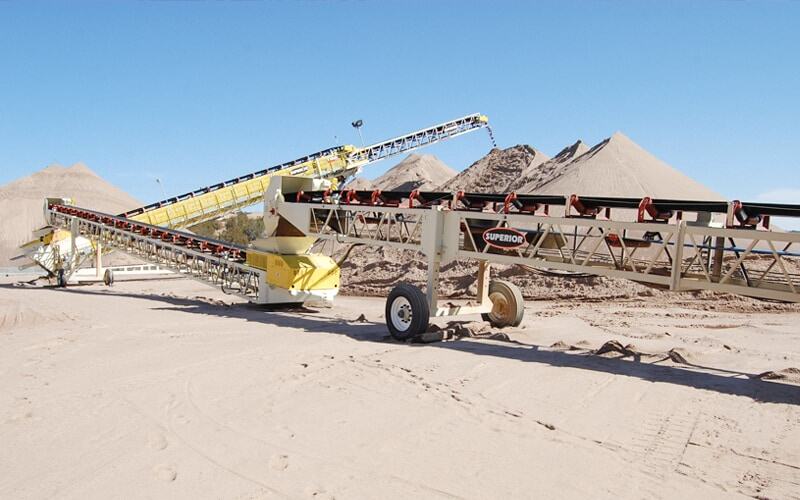 preferred-sands-telestacker-conveyor-by-superior-industries-2