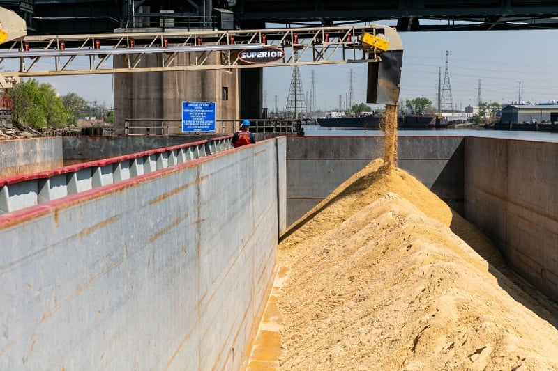 Gotham Aggregates_Newark NJ_TS Barge Loading_018-1